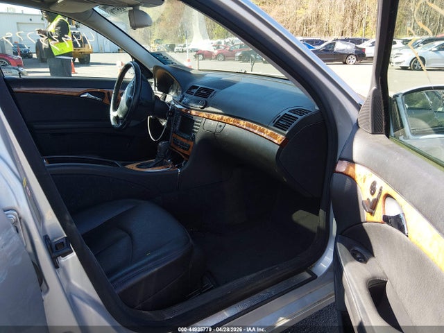 44935779 :رقم المزاد ، WDBUF87J56X203851 vin ، 2006 Mercedes-benz E 350 4matic مزاد بيع