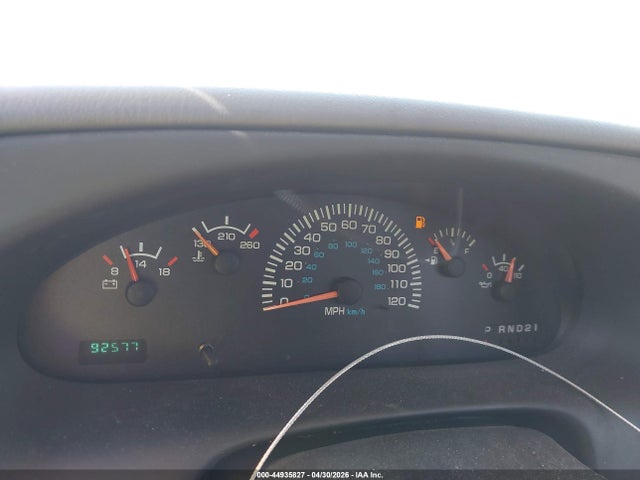44935827 :رقم المزاد ، 2B6LB31Z9YK132937 vin ، 2000 Dodge Ram Van 3500 Conversion مزاد بيع