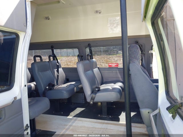 44935827 :رقم المزاد ، 2B6LB31Z9YK132937 vin ، 2000 Dodge Ram Van 3500 Conversion مزاد بيع