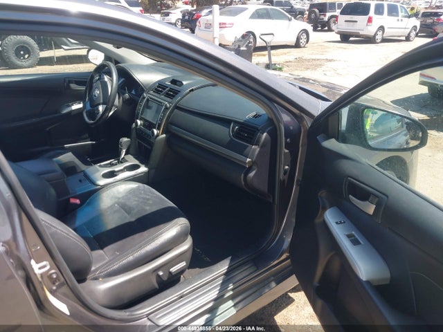 2014 Toyota Camry Se V6 მანქანა იყიდება აუქციონზე, vin: 4T1BK1FK1EU552247, აუქციონის ნომერი: 44935855