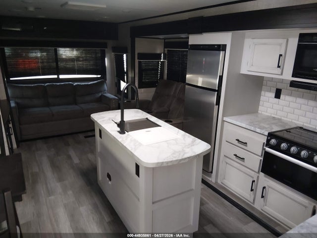 Продажа на аукционе авто 2023 Jayco Jayfl184bh, vin: 1UJBC0BT4P1TY0066, номер лота: 44935861