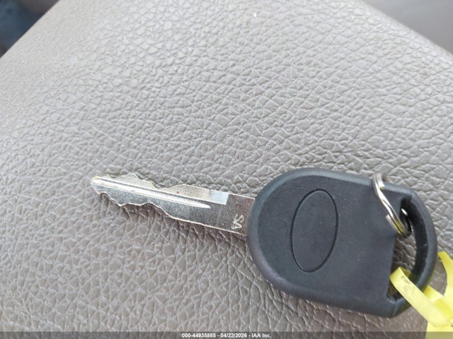 Продажа на аукционе авто 2006 Ford Explorer Xlt, vin: 1FMEU63E26UB60852, номер лота: 44935885