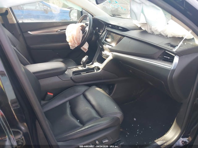1GYKNDRS1HZ237250 Cadillac XT5 LUXURY