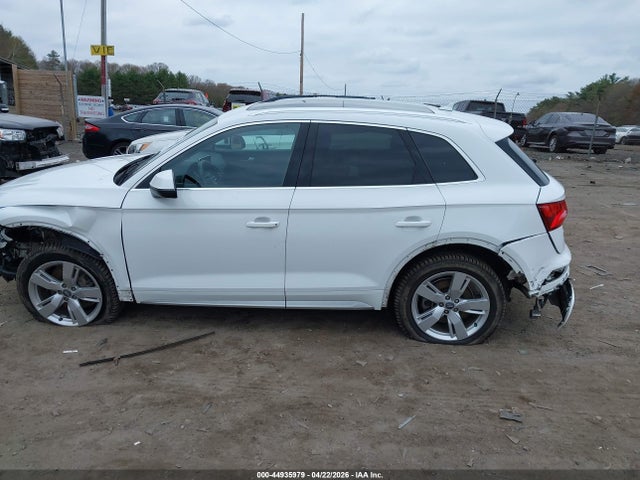 2018 Audi Q5 2.0t Premium/2.0t Tech Premium მანქანა იყიდება აუქციონზე, vin: WA1BNAFY7J2062332, აუქციონის ნომერი: 44935979