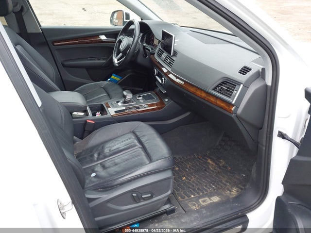 2018 Audi Q5 2.0t Premium/2.0t Tech Premium მანქანა იყიდება აუქციონზე, vin: WA1BNAFY7J2062332, აუქციონის ნომერი: 44935979