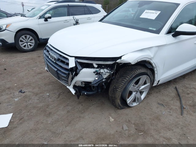 2018 Audi Q5 2.0t Premium/2.0t Tech Premium მანქანა იყიდება აუქციონზე, vin: WA1BNAFY7J2062332, აუქციონის ნომერი: 44935979