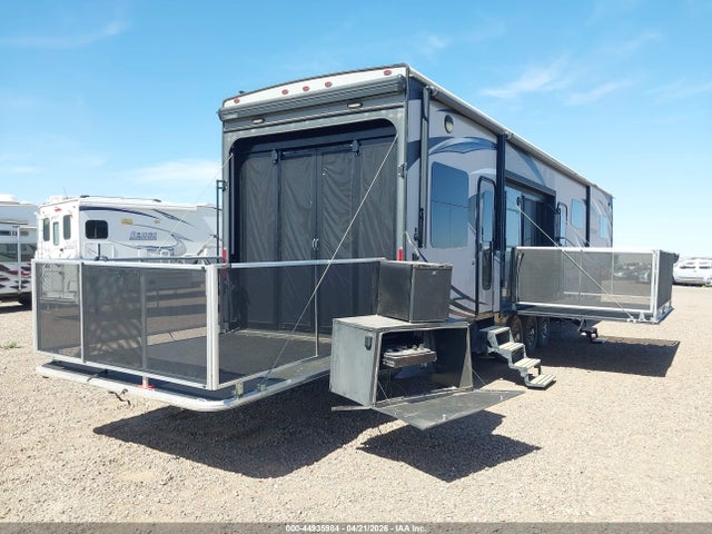 1UJCJSCVXH19N0093 Jayco Seismic 4113