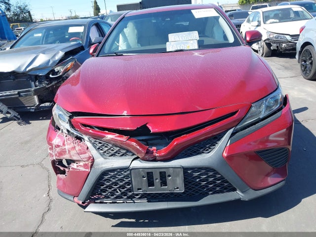 4T1B11HK5JU644584 Toyota CAMRY SE