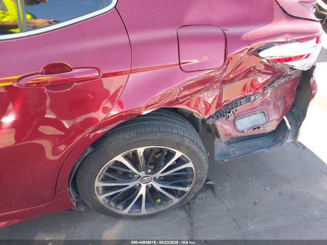4T1B11HK5JU644584 Toyota CAMRY SE