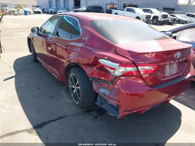 4T1B11HK5JU644584 Toyota CAMRY SE