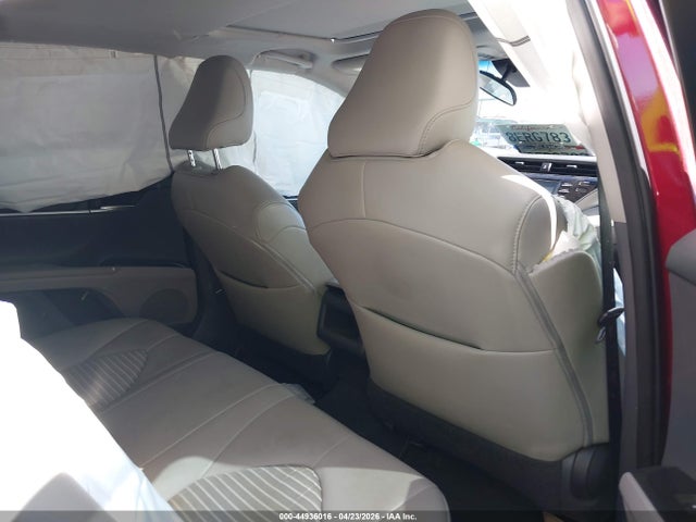 4T1B11HK5JU644584 Toyota CAMRY SE
