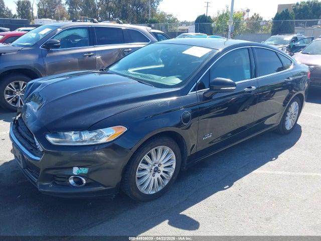 Ford Fusion Energi Titanium 2014 3FA6P0SU2ER241819 Image 2