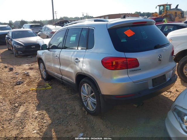 Продажа на аукционе авто 2015 Volkswagen Tiguan Se, vin: WVGAV7AX2FW563594, номер лота: 44936118