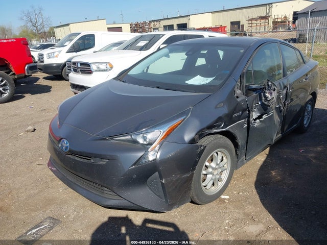 44936133 :رقم المزاد ، JTDKBRFU7J3075280 vin ، 2018 Toyota Prius Two مزاد بيع
