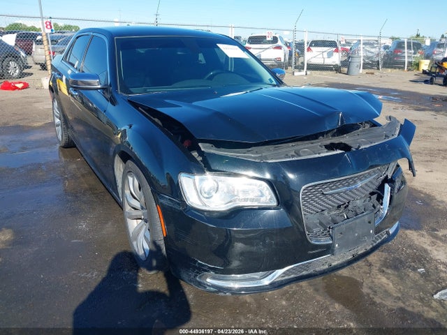 2019 Chrysler 300 Limited მანქანა იყიდება აუქციონზე, vin: 2C3CCAEG2KH528237, აუქციონის ნომერი: 44936197