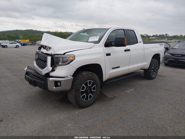 2018 Toyota Tundra Sr5 5.7l V8 მანქანა იყიდება აუქციონზე, vin: 5TFUW5F17JX750839, აუქციონის ნომერი: 44936206