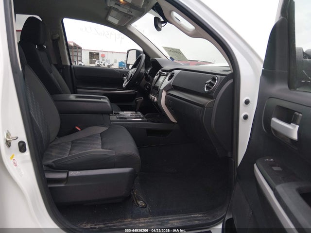 2018 Toyota Tundra Sr5 5.7l V8 მანქანა იყიდება აუქციონზე, vin: 5TFUW5F17JX750839, აუქციონის ნომერი: 44936206