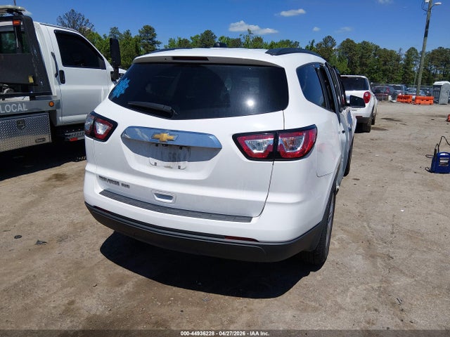 Chevrolet Traverse Ls 2017 1GNKVFED0HJ315838 Image 4