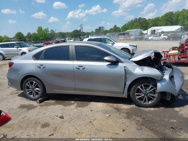3KPF24AD9PE627455 KIA Forte Lxs