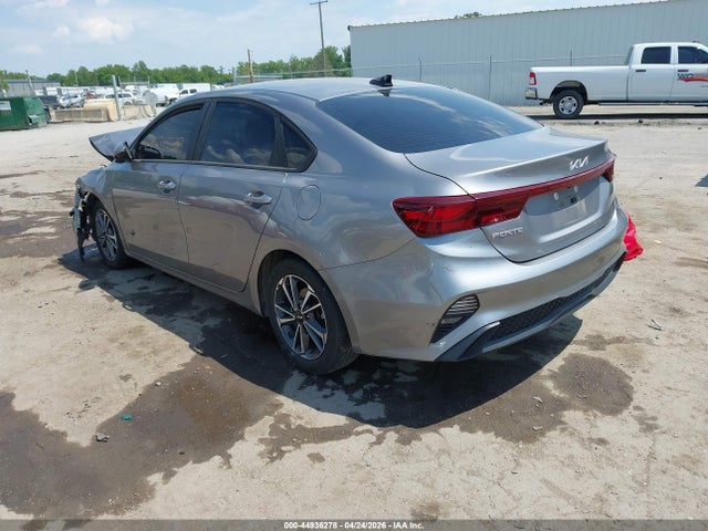 3KPF24AD9PE627455 KIA Forte Lxs
