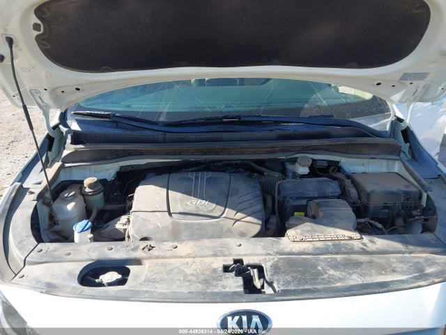 KIA SEDONA LX 2017 KNDMB5C1XH6311389 Image 10