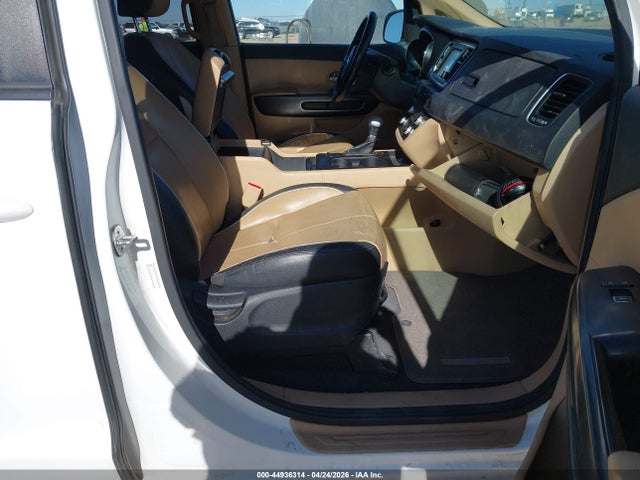 KIA SEDONA LX 2017 KNDMB5C1XH6311389 Image 5