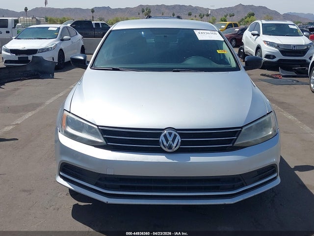 3VWD17AJ1FM239638 Volkswagen Jetta 1.8t Se