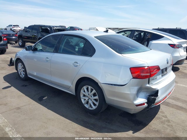 3VWD17AJ1FM239638 Volkswagen Jetta 1.8t Se