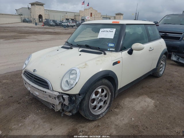 Продажа на аукционе авто 2005 Mini Cooper, vin: WMWRC33465TJ68338, номер лота: 44936366