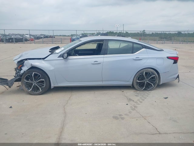 1N4BL4CV9PN354732 Nissan Altima Sr Fwd