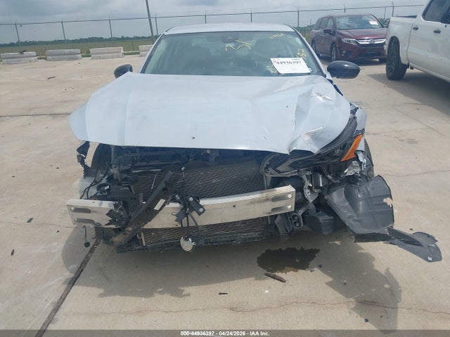 1N4BL4CV9PN354732 Nissan Altima Sr Fwd