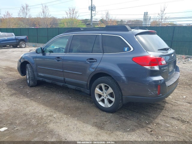 Продаж на аукціоні авто 2014 Subaru Outback 2.5i Limited, vin: 4S4BRBNC4E3275983, номер лоту: 44936419
