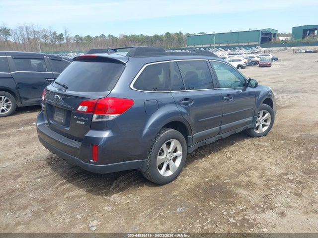 Продаж на аукціоні авто 2014 Subaru Outback 2.5i Limited, vin: 4S4BRBNC4E3275983, номер лоту: 44936419