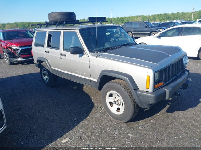 44936470 :رقم المزاد ، 1J4FF48S9YL114217 vin ، 2000 Jeep Cherokee Sport مزاد بيع
