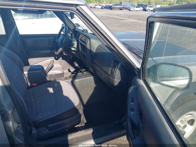 Aukcja sprzedaży 2000 Jeep Cherokee Sport, vin: 1J4FF48S9YL114217, numer aukcji: 44936470