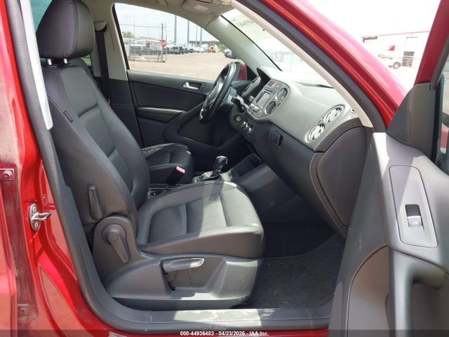 Продаж на аукціоні авто 2011 Volkswagen Tiguan Se, vin: WVGAV7AX8BW001516, номер лоту: 44936483