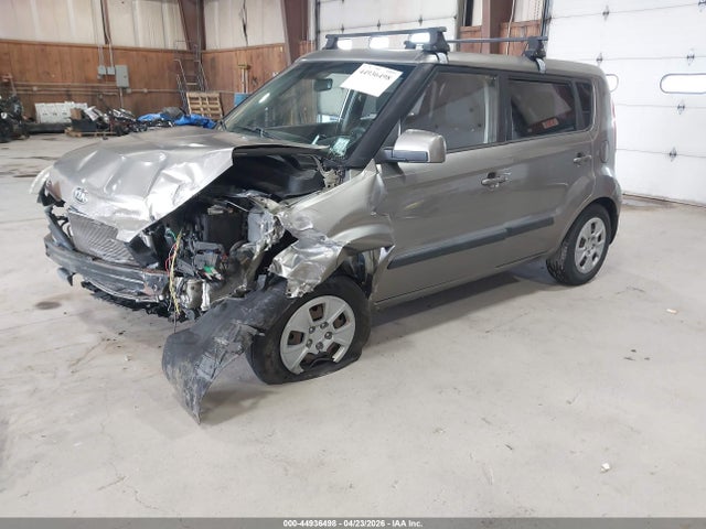 2013 Kia Soul მანქანა იყიდება აუქციონზე, vin: KNDJT2A55D7562605, აუქციონის ნომერი: 44936498