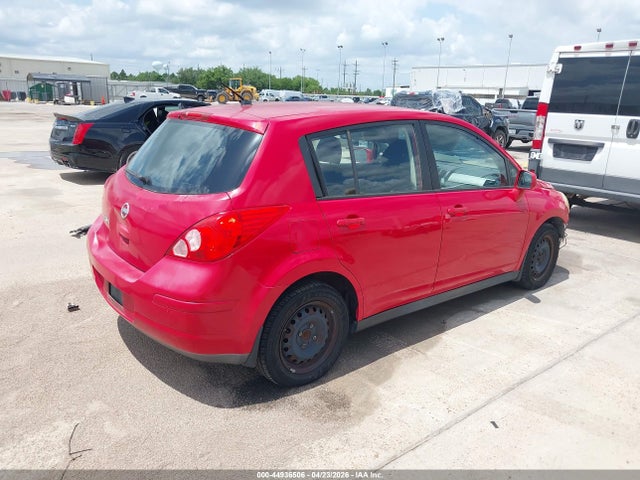 44936506 :رقم المزاد ، 3N1BC1CP5AL378059 vin ، 2010 Nissan Versa 1.8s مزاد بيع