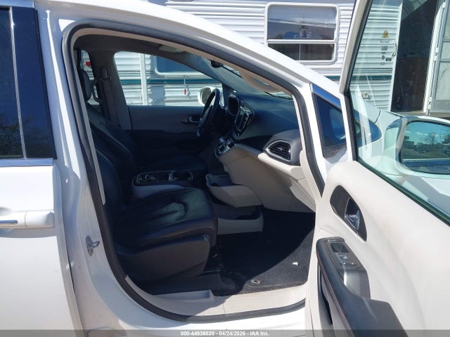 44936520 :رقم المزاد ، 2C4RC1BGXLR274301 vin ، 2020 Chrysler Pacifica Touring L مزاد بيع
