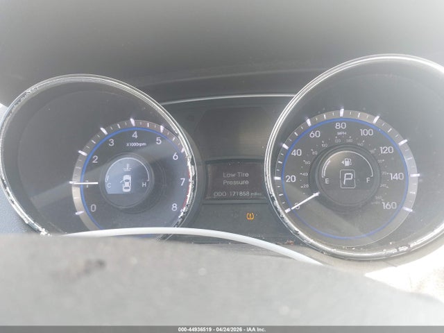 2014 Hyundai Sonata Gls მანქანა იყიდება აუქციონზე, vin: 5NPEB4AC4EH825372, აუქციონის ნომერი: 44936519