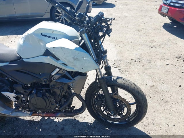 Kawasaki Er400 D 2023 JKAERKD15PDAR4001 Image 16