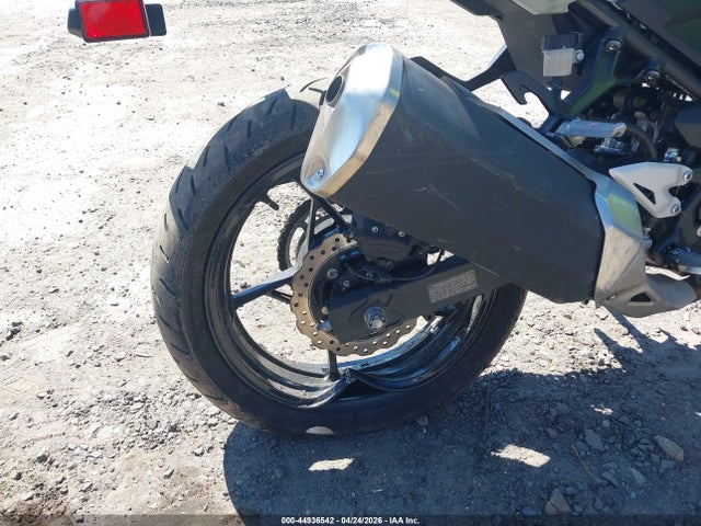 44936542 :رقم المزاد ، JKAERKD15PDAR4001 vin ، 2023 Kawasaki Er400 D مزاد بيع