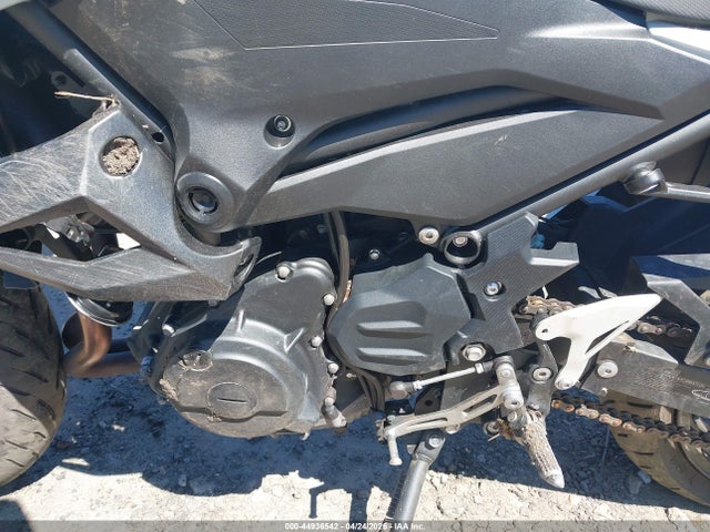 Kawasaki Er400 D 2023 JKAERKD15PDAR4001 Image 9