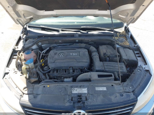 3VWD17AJ1EM423153 Volkswagen Jetta 1.8t Se