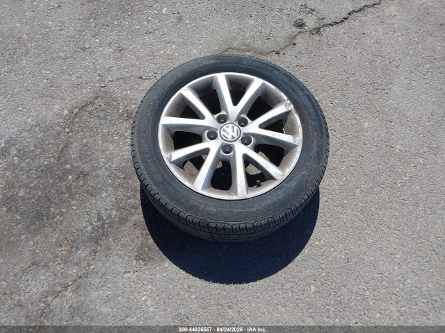 3VWD17AJ1EM423153 Volkswagen Jetta 1.8t Se