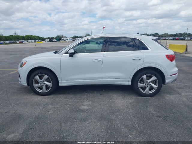 Продажа на аукционе авто 2020 Audi Q3 Premium 45 Tfsi Quattro Tiptronic, vin: WA1AECF37L1001969, номер лота: 44936565