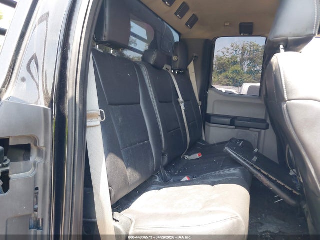 44936573 :رقم المزاد ، 1FD0X4GT4HEC91809 vin ، 2017 Ford F-450 Chassis Xl مزاد بيع