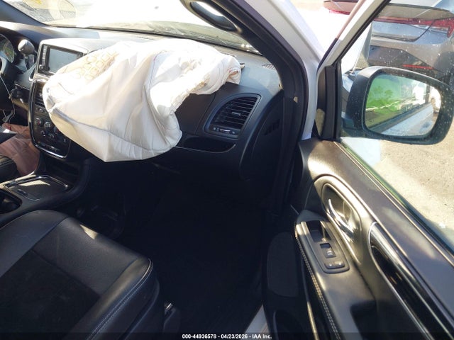 44936578 :رقم المزاد ، 2C4RDGCG4JR166591 vin ، 2018 Dodge Grand Caravan Sxt مزاد بيع