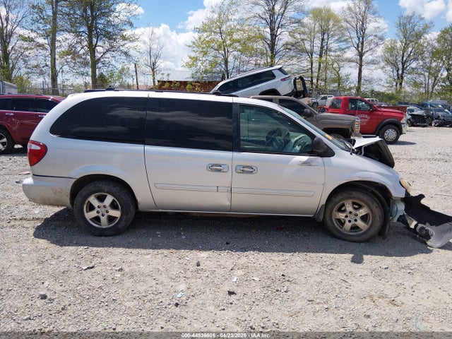 Продажа на аукционе авто 2005 Dodge Grand Caravan Sxt, vin: 2D4GP44L15R159549, номер лота: 44936606
