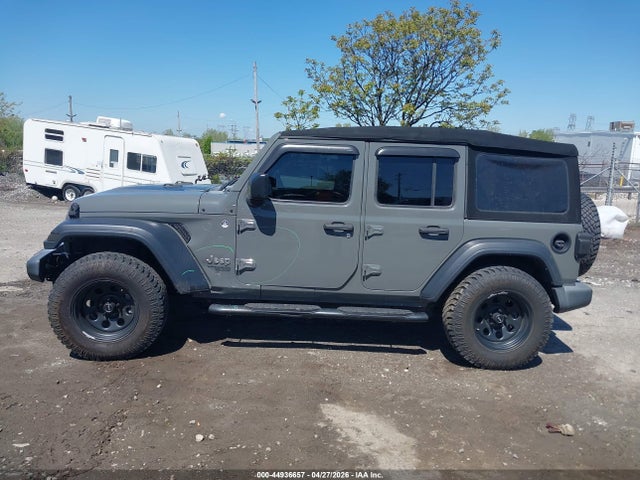 1C4HJXDG1JW329109 Jeep Wrangler Unlimited Sport S 4x4